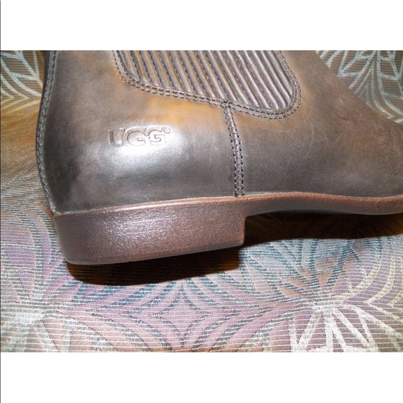 New Womens UGG JO Black Leather Short Ankle Boots - Picture 4 of 5